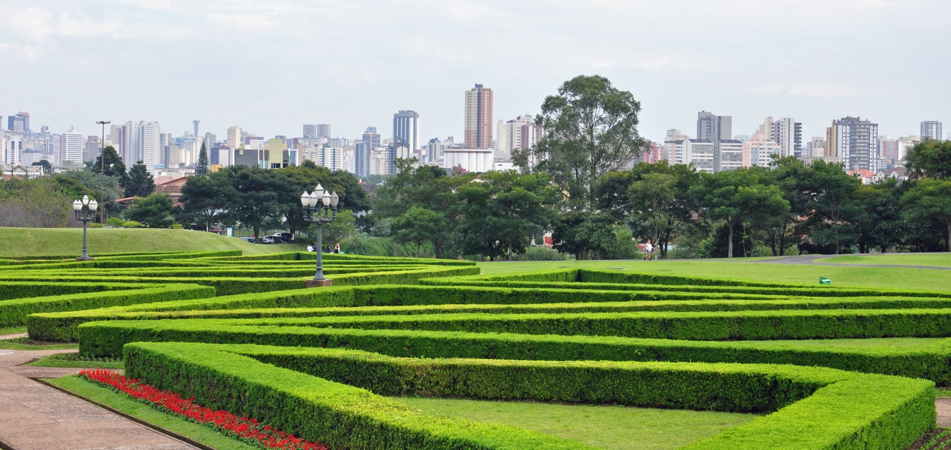 Onde comer comida típica em Curitiba - melhores restaurantes e experiências locais