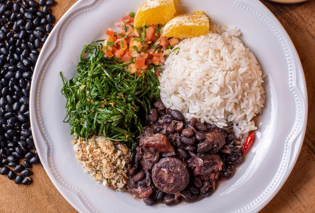 Gastronomia brasileira — diversidade regional, técnicas e ingredientes nativos