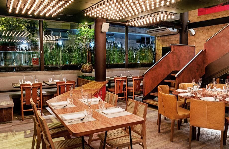 Oro — restaurante de Felipe Bronze